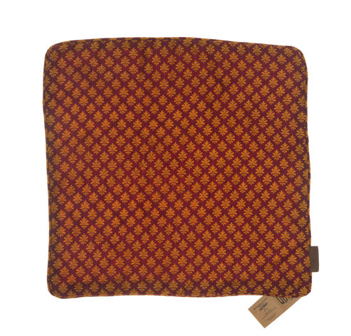 Seidenkissenbezug 50x50 cm in Senfgelb mit goldbraunen Blumenmotiven im Suzani-Stil, orientalisch-vintage-ethnisch-boho.