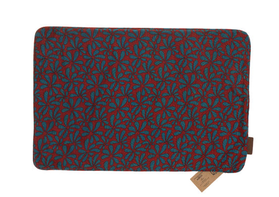 Silk pillowcase 60x40 cm in teal with burgundy, colorful leaf pattern in dark navy, boho sari pillowcase in oriental vintage style.
