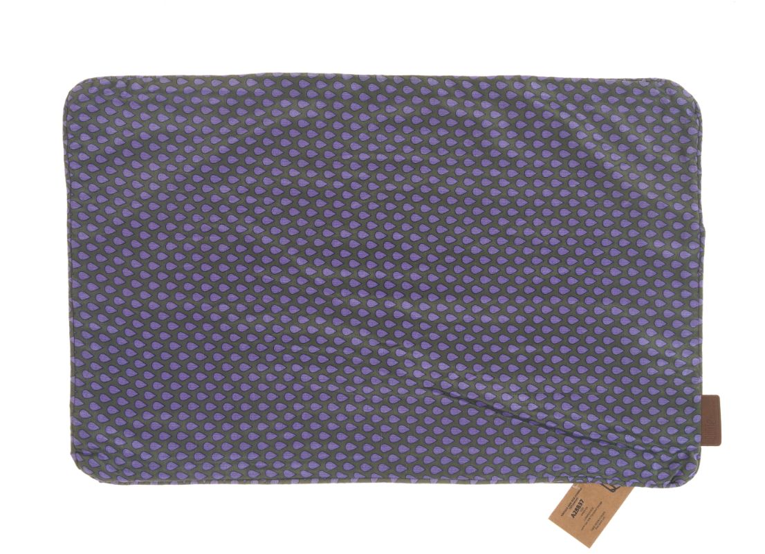 Silk pillowcase 60x40 cm in purple with small diamond patterns and blue-green dots for a boho vintage ethnic sari pillow.