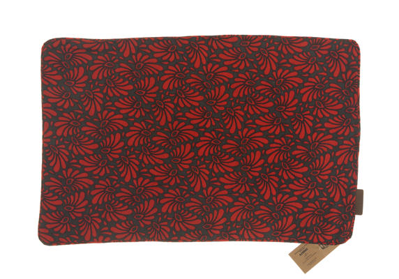 Seidenkissenbezug 60x40 cm in Dunkelrot mit schwarzen floralen Ornamenten, indisches Sari-Kissen im bohemisch-orientalischen Vintage-Ethno-Stil, einzigartiger Stil.