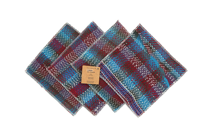 Set of 4 coasters in colorful patchwork with polka dot pattern in blue, red, purple and white – 18x18 cm