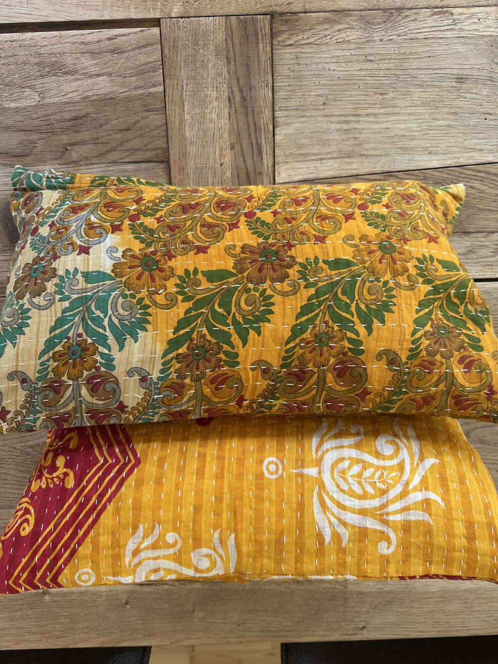 Kantha Duo 04 – 2 Sari pudebetræk 30×50 – Quote Copenhagen