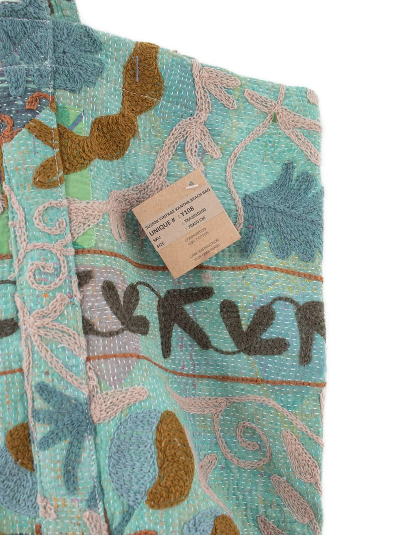 Suzani Vintage Beach dahinter